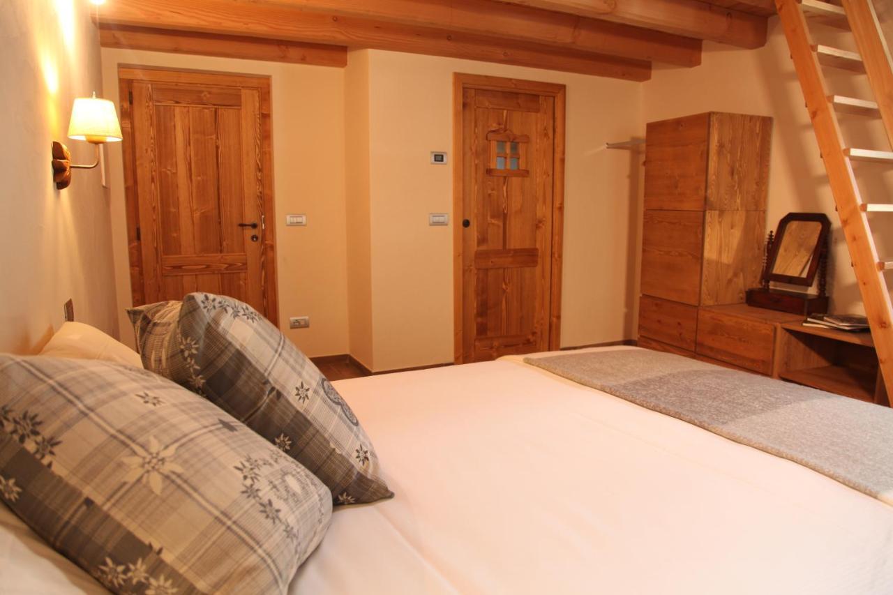 Mi Casa Tu Casa Bed & Breakfast Brusson Ngoại thất bức ảnh