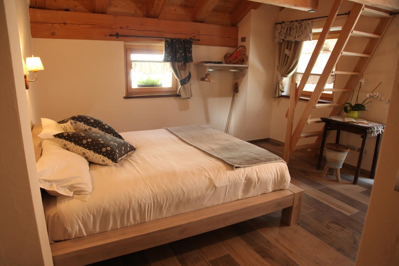 Mi Casa Tu Casa Bed & Breakfast Brusson Ngoại thất bức ảnh